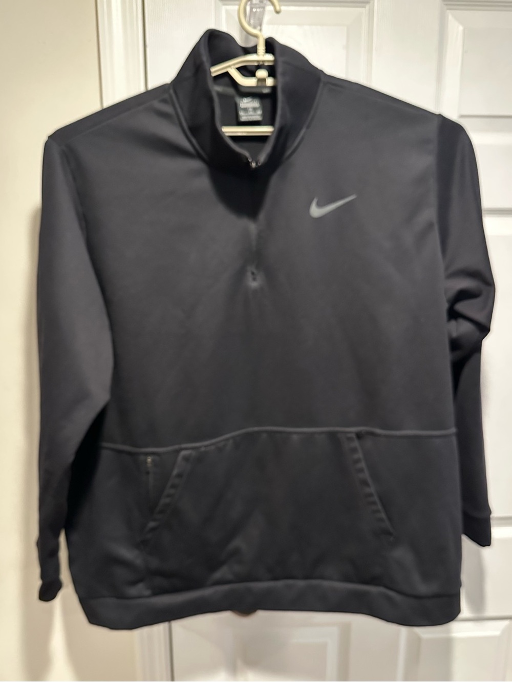Nike Men’s Therma Quarter Zip Performance Pullover in Black 4XL